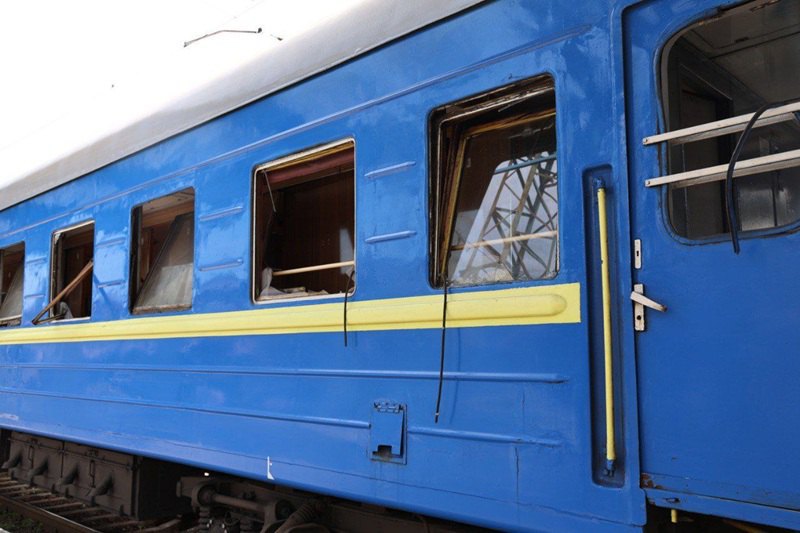 Вагон потягу &quot;Одеса-Запоріжжя&quot; після удару росіян