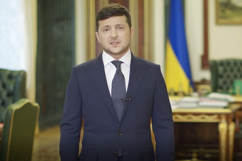 Зеленський назвав позачергове засідання Ради поворотним для України