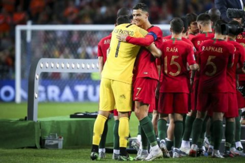 Игроки сборной Португалии пожертвовали половину премиальных за выход на Евро-2020