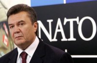 НАТО приглашает Януковича в Чикаго