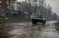На Бахмутському напрямку окупанти обстрілюють українські позиції перед штурмом, – ЗСУ