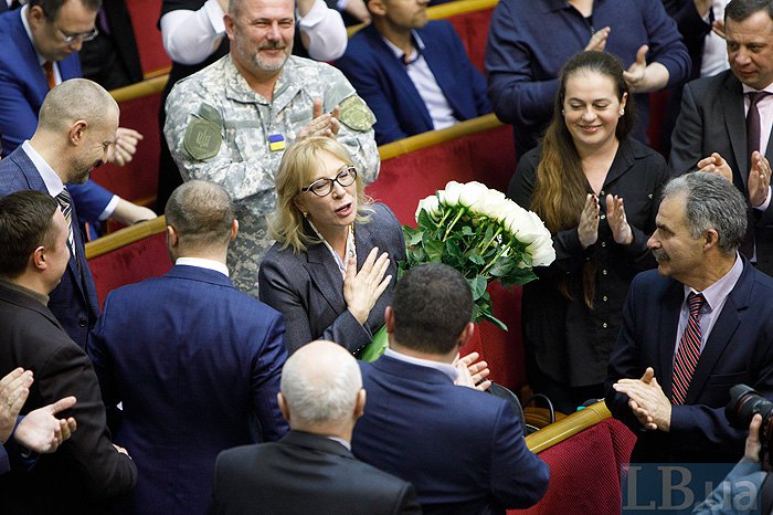 Денисову поздравляют однопартийцы
