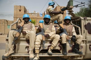Базу миротворцев ООН атаковали в Мали (обновлено)