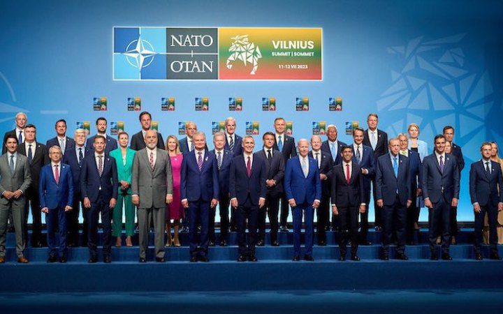 НАТО опублікувала комюніке саміту. Жодних термінів вступу України: запрошення буде після реформ і коли всі погодять