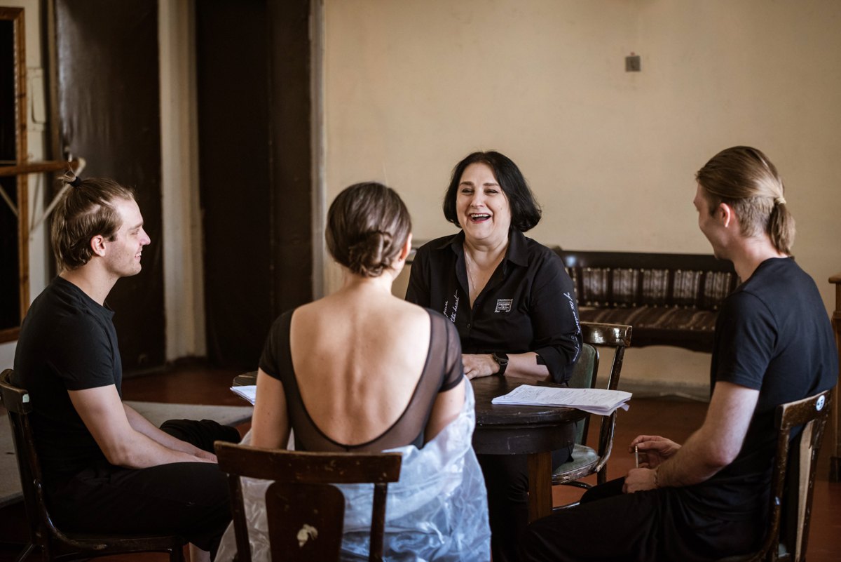 Оксана Стеценко під час репетиції 