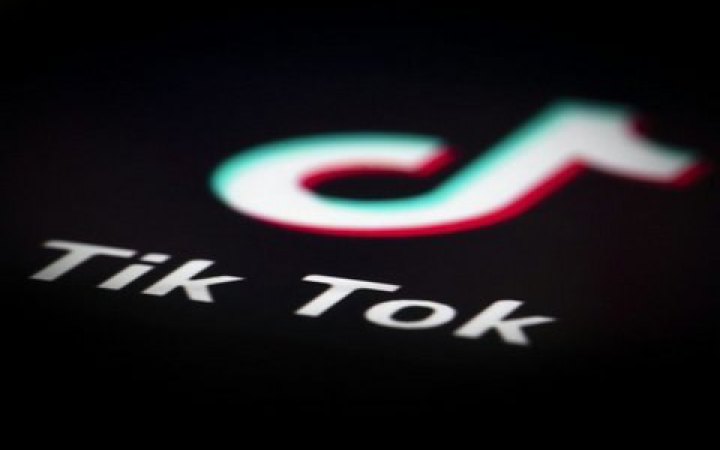 Єврокомісія вважає, що TikTok не робить достатньо, аби зменшити залежність користувачів