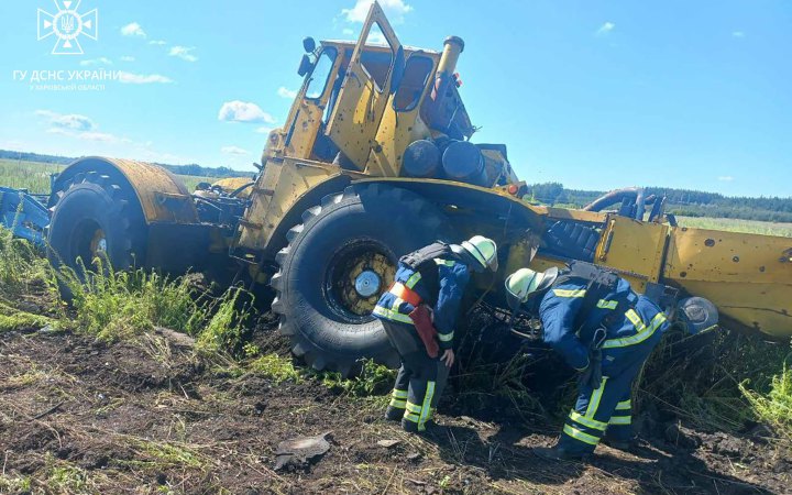 У Харківській області трактор підірвався на міні