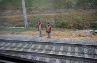 В Мукачево подростки разобрали железнодорожный путь