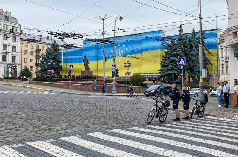 Загальнонаціональна хвилина мовчання в пам’ять про загиблих героїв о 9-й ранку в Чернівцях