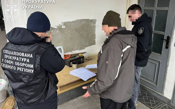 Керівник КЕВ Луганська отримав підозру у переплаті понад 5 млн грн на закупівлях дров для військових