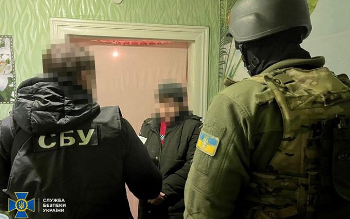 Коригувала ворожі удари по школах і дитсадках на Донеччині: СБУ затримала російську агентку