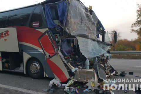 Під Києвом розбився автобус з акторами "Дизель шоу" (оновлено)