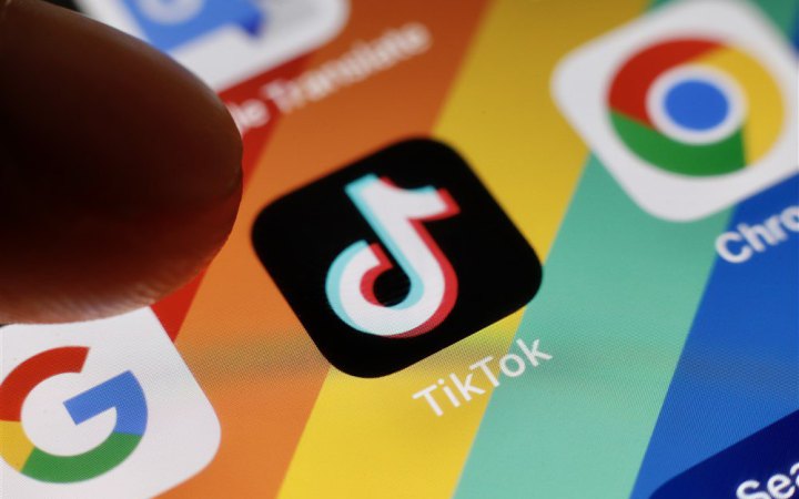 Співробітників Збройних сил Швеції зобов'язали видалити TikTok на своїх робочих телефонах