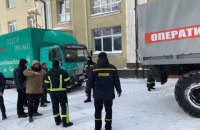 В Ровно из снежного заноса извлекли грузовик с оборудованием рок-группы