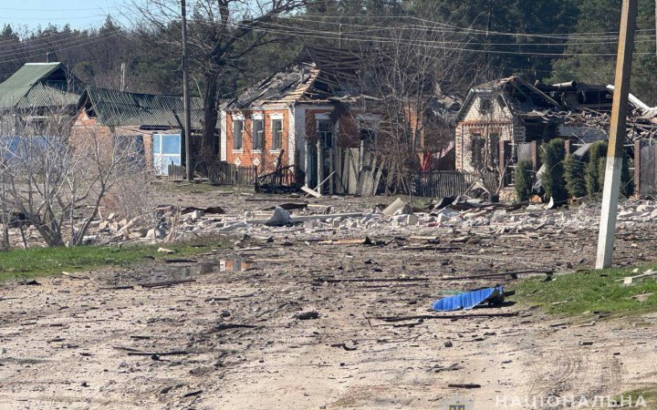 "Білі янголи" евакуювали 3 літніх мешканців з прифронтового Краснопілля на Сумщині