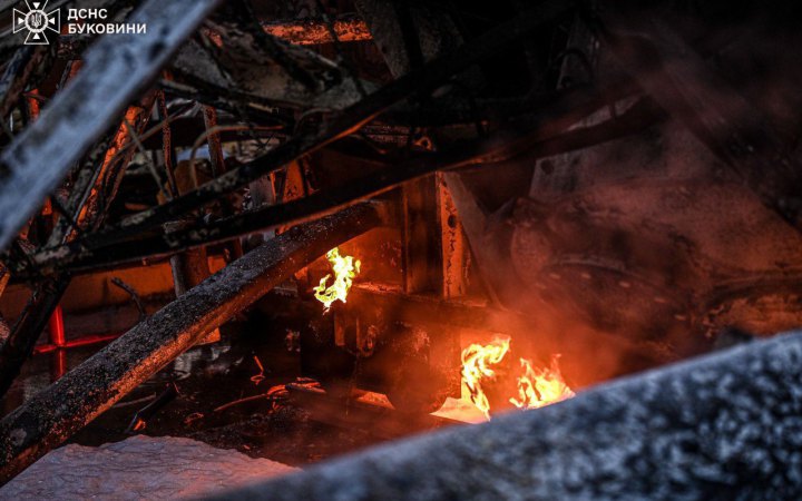 РФ атакувала Чернівецьку область 11 безпілотниками та 4 "Калібрами"