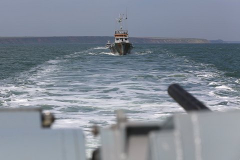 Россия захватила два гражданских корабля в Черном море