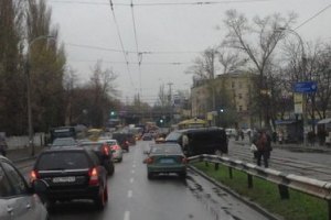 Двойное ДТП остановило движение трамваев в Киеве