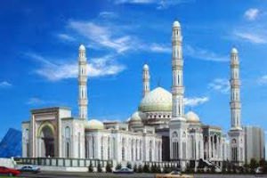 В Казахстане горит крупнейшая в Центральной Азии мечеть