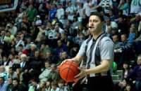 Російський баскетбольний коментатор попросив пробачення в українця за "виродка"