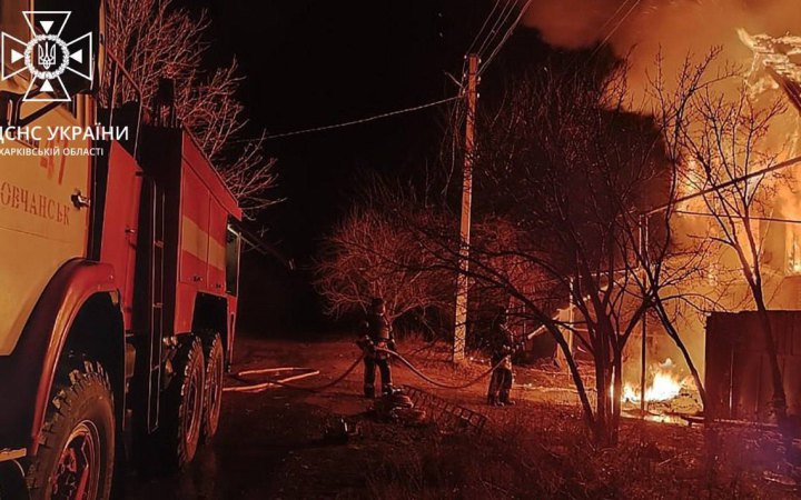 Бійці ДСНС ліквідували дві пожежі у Вовчанську