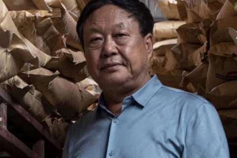 Китайский миллиардер, который говорил о правах человека, получил 18 лет тюрьмы