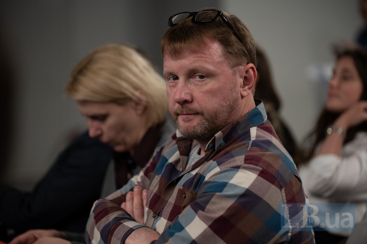 тележурналіст та офіцер ЗСУ Артем Шевченко