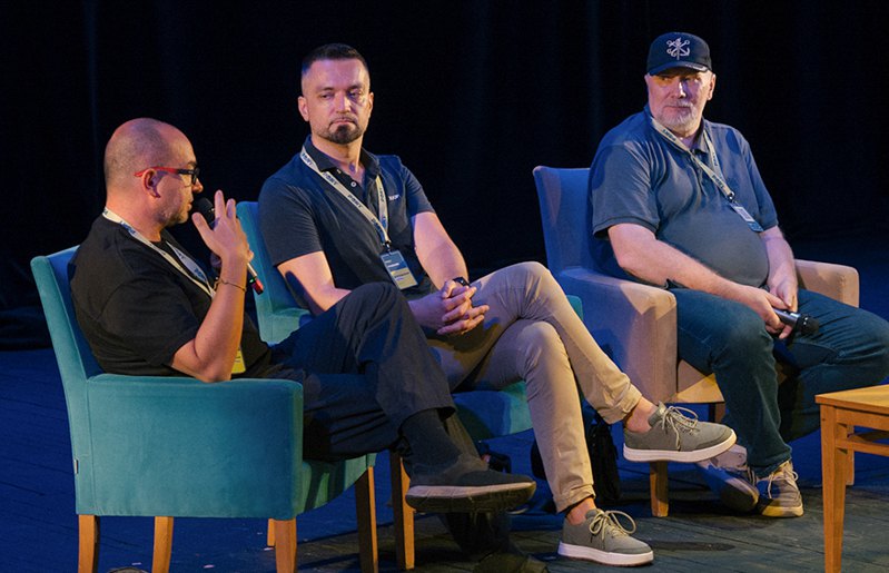 Володимир Єрмоленко (ліворуч), Володимир Шейко і Антон Санченко