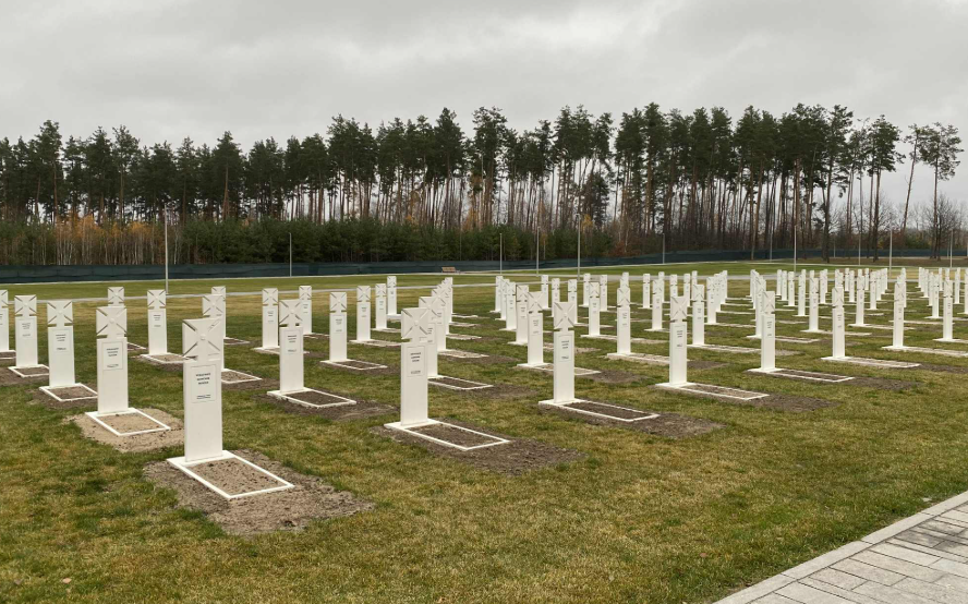 На НВМК за три місяці відбулися 185 поховань захисників