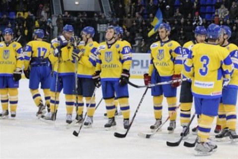 Україна програла Казахстану на ЧС з хокею і вилетіла до нижчого дивізіону