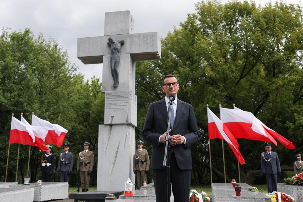 Матеуш Моравецький на церемонії вшанування жертв Волинської трагедії 11 липня 2022. 