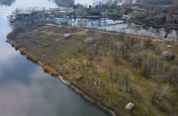 Прокуратура оскаржує зведення житлового комплексу на півострові у водоохоронній зоні Дніпра 
