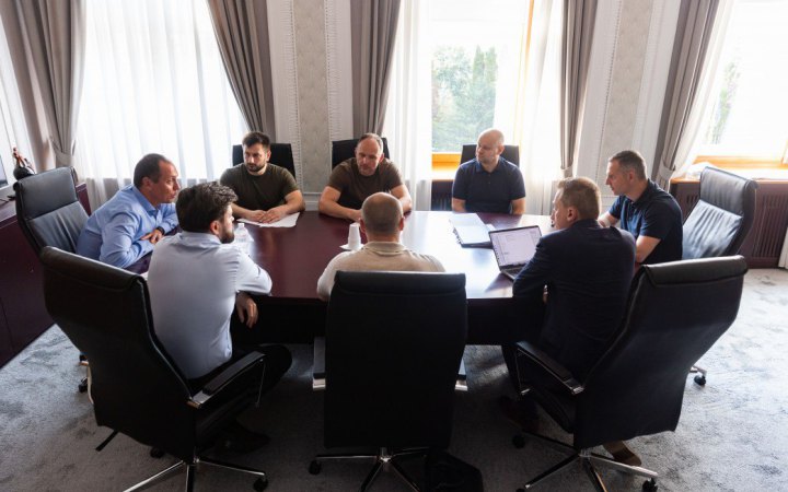 Татаров і Шурма провели в ОПУ зустріч координаційної платформи, яка розглядатиме відносини з бізнесом