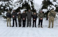 Затримали групу чоловіків, які намагалися незаконно потрапити у Румунію