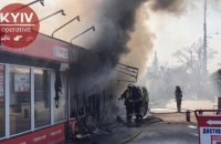 На Березняках в Киеве произошел крупный пожар на рынке