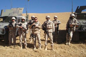 Порошенко отправил 30 военных в Афганистан 