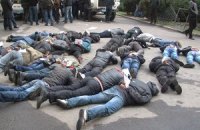 Суд відпустив під домашній арешт 16 загарбників Харківської ОДА
