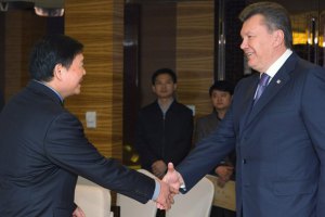 Янукович подписал в Китае договоры на $8 млрд