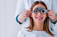Чому регулярне обстеження зору таке важливе: рекомендації лікаря-офтальмолога