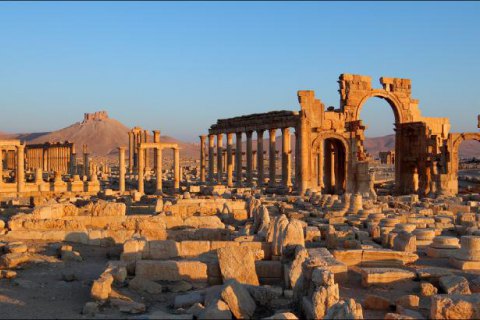 Боевики "Исламского государства" заминировали древнюю Пальмиру