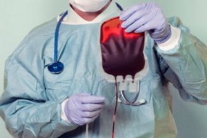 Французские ученые первыми в мире сделали переливание искусственной крови человеку