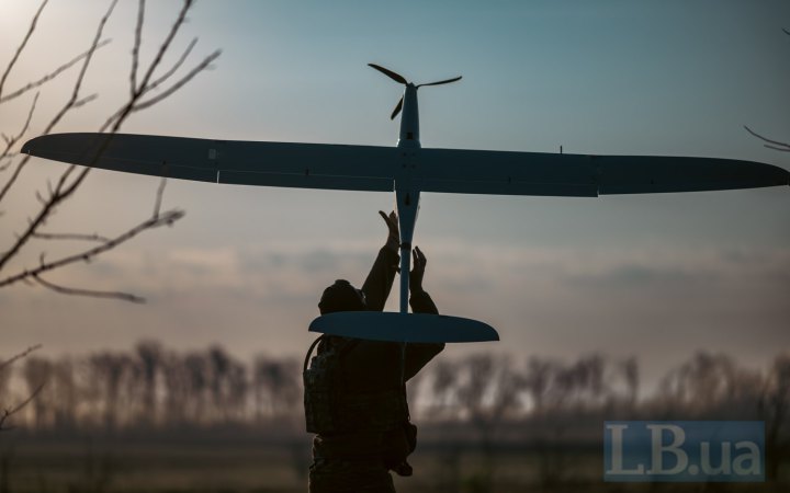 Розвідник-невидимка чатує на російських окупантів 