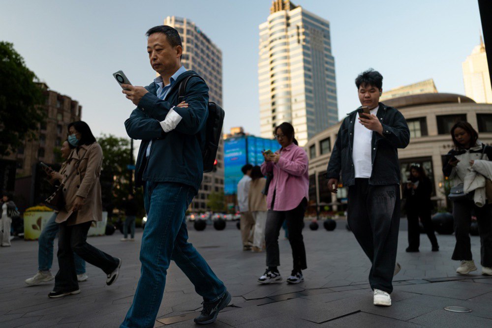 На вулиці Шанхаю, Китай. 