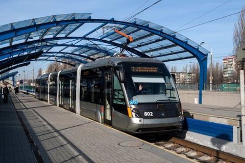 Киев ведет переговоры о продлении линии скоростного трамвая до Дворца спорта 