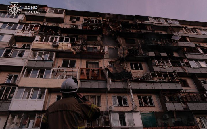 Клименко: після нічної атаки у Києві під завалами можуть бути люди