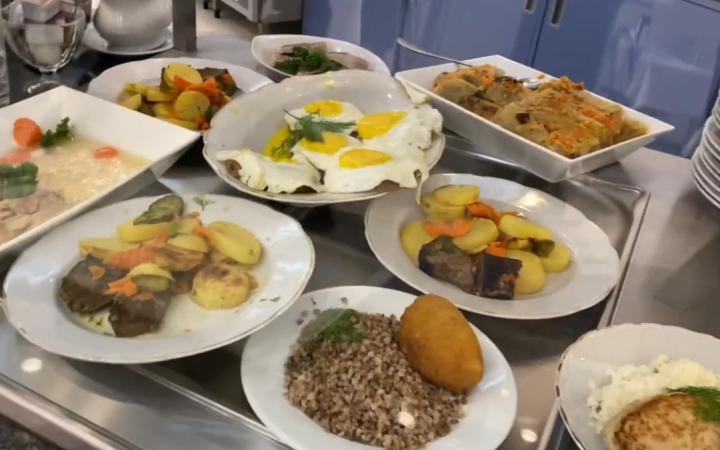 Верховна Рада заявила, що нещодавнє захворювання нардепів не пов’язані з харчуванням в їдальні парламенту