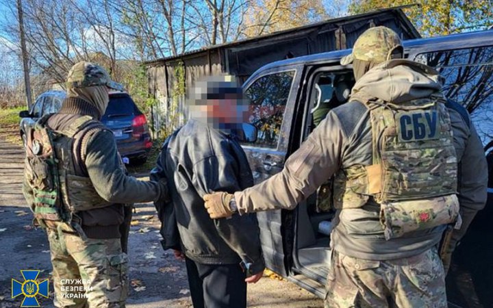 ​СБУ затримала ворожого агента, який коригував удари по об’єктах Укрзалізниці на Вінниччині