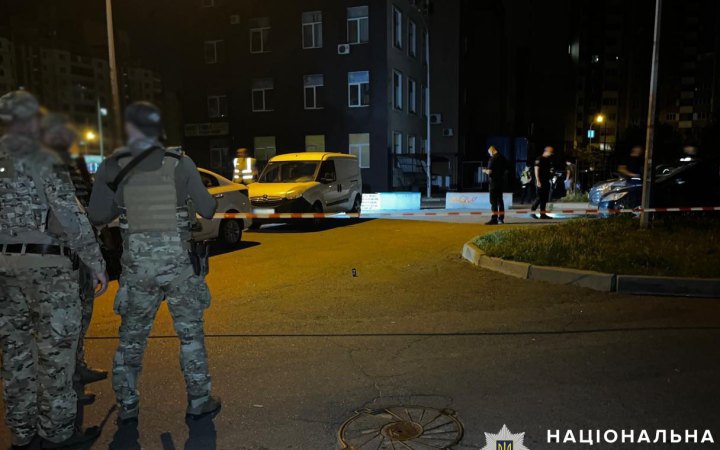 У Києві на Троєщині чоловік підірвав гранату