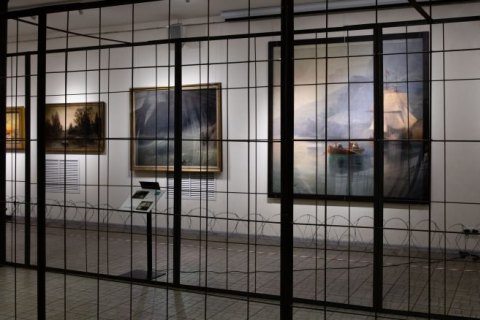 У Музеї Гончара відкрилася виставка картин Порошенка