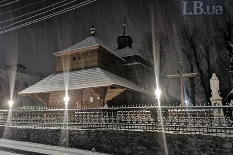 Сколе вночі